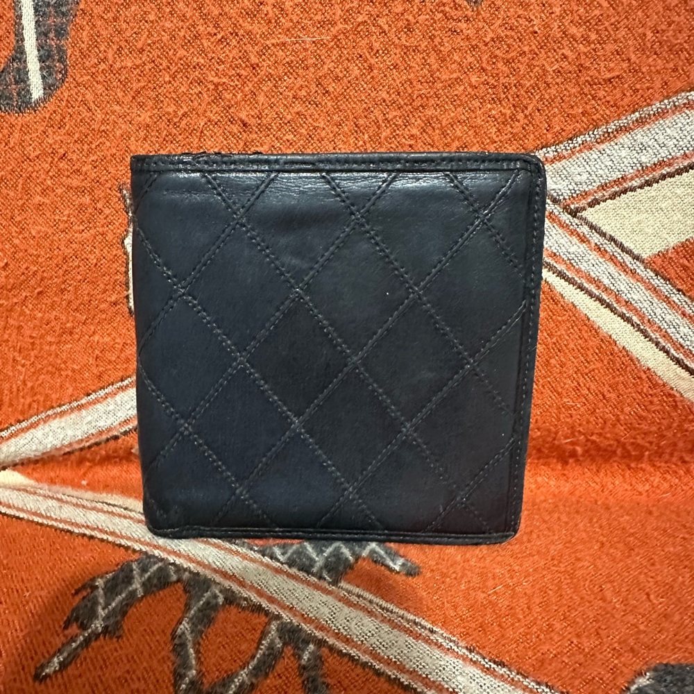 CHANEL ❤️🌟VINTAGE DIAMOND QUILT MENS WALLET ⭐️